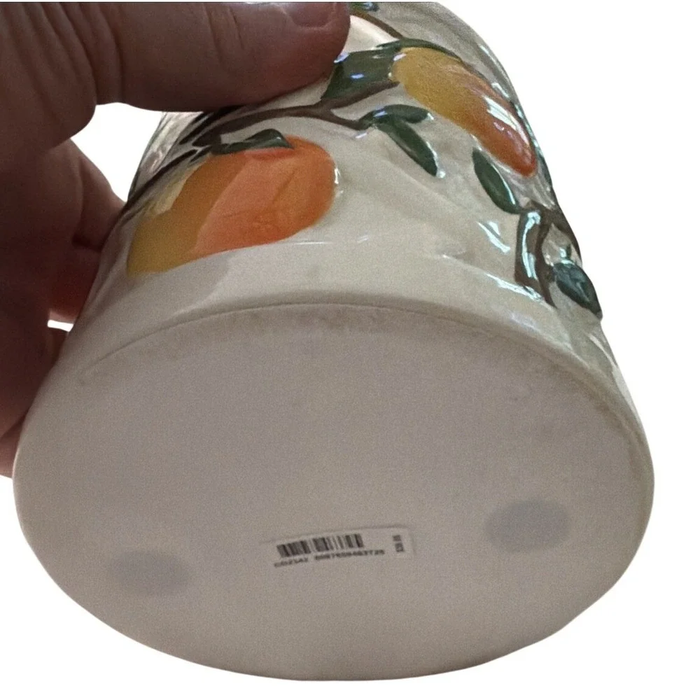Bath & Body Works x Vera‎ Bradley Candle Holder White Orange Embossed Ceramic
